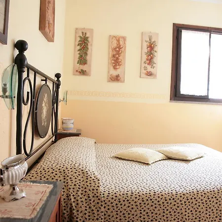 Alloggio per agriturismo Malvarina Capodacqua (Assisi)